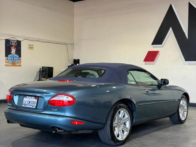 2000 Jaguar XK8 XK8