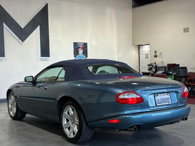 2000 Jaguar XK8 XK8