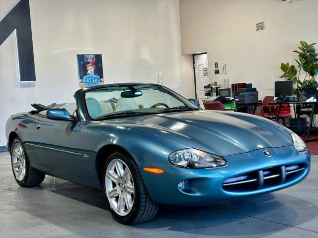2000 Jaguar XK8 XK8