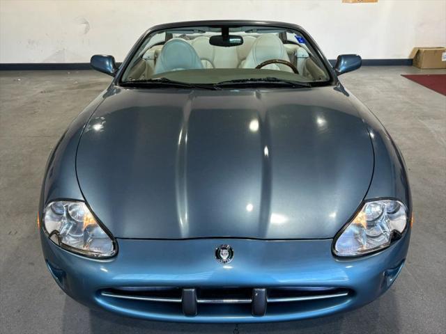 2000 Jaguar XK8 XK8