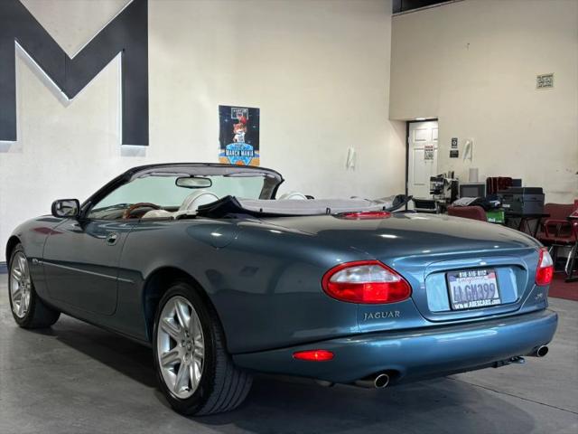 2000 Jaguar XK8 XK8