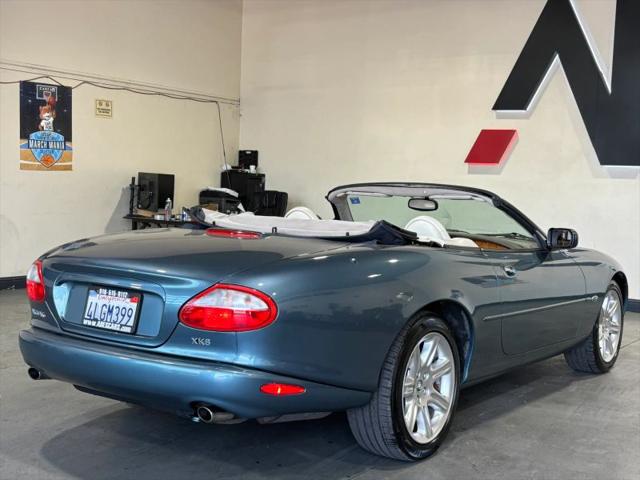 2000 Jaguar XK8 XK8