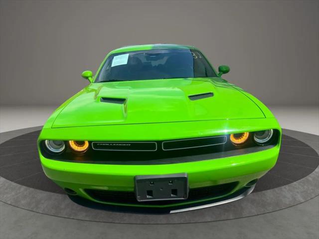 2017 Dodge Challenger SXT