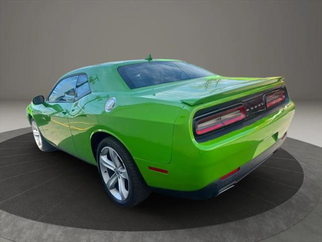 2017 Dodge Challenger SXT