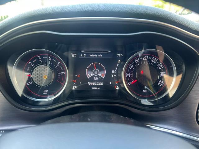 2017 Dodge Challenger SXT