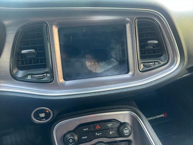 2017 Dodge Challenger SXT