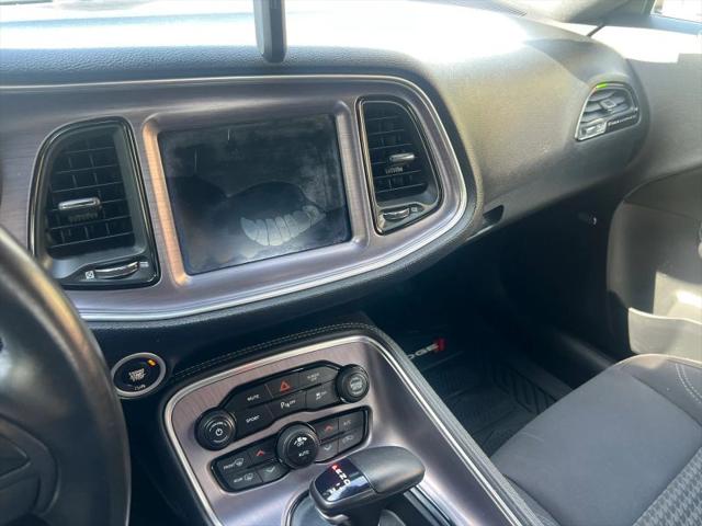 2017 Dodge Challenger SXT