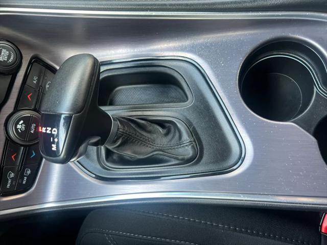 2017 Dodge Challenger SXT