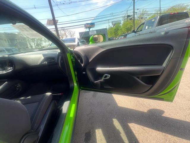 2017 Dodge Challenger SXT