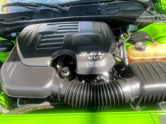 2017 Dodge Challenger SXT