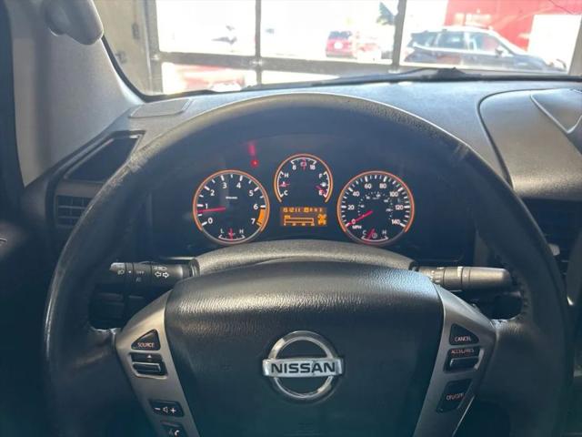 2013 Nissan Titan SV