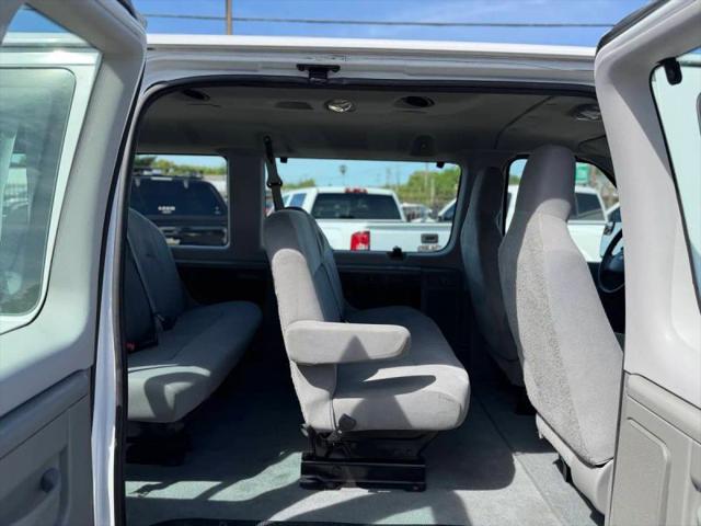 2012 Ford E-350 Super Duty XLT