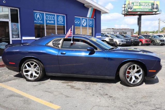2016 Dodge Challenger SXT Plus