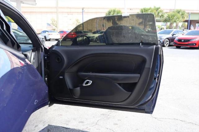 2016 Dodge Challenger SXT Plus