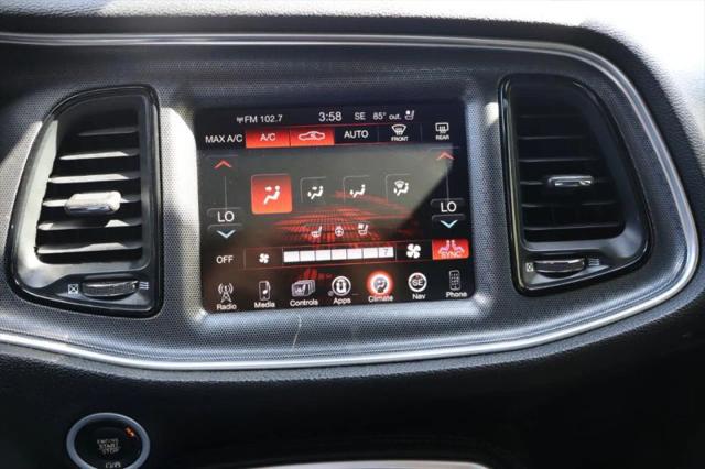 2016 Dodge Challenger SXT Plus