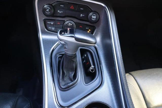 2016 Dodge Challenger SXT Plus