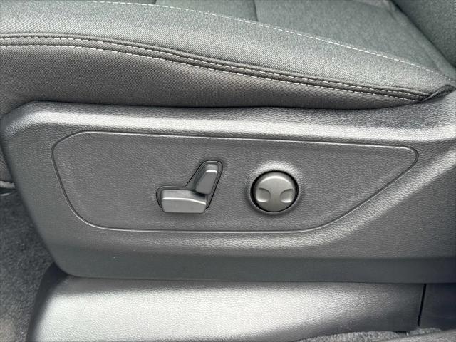 2026 Ram 1500 Big Horn Crew Cab 4x2 57 Box