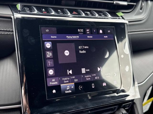 2026 Jeep Grand Cherokee Laredo 4x2