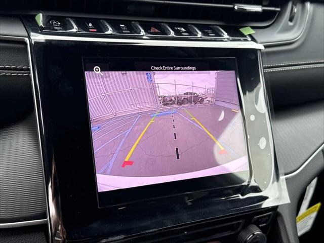 2026 Jeep Grand Cherokee Laredo 4x2