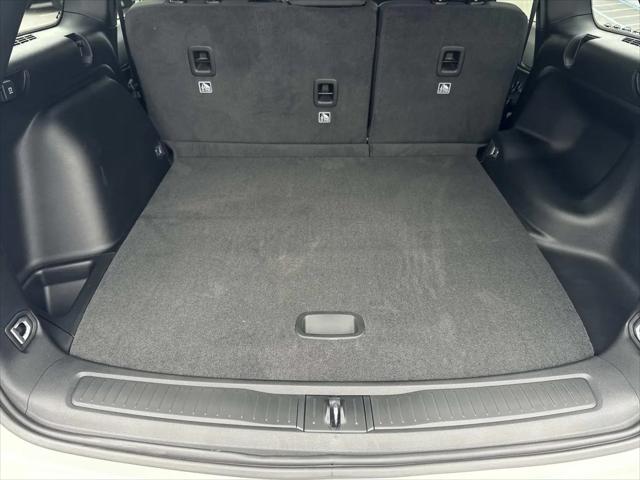 2026 Jeep Grand Cherokee Laredo 4x2