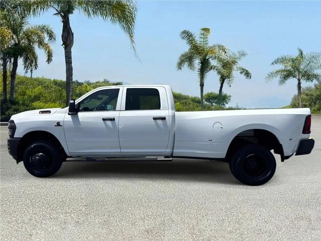 2026 Ram 3500 Tradesman Crew Cab 4x4 8' Box