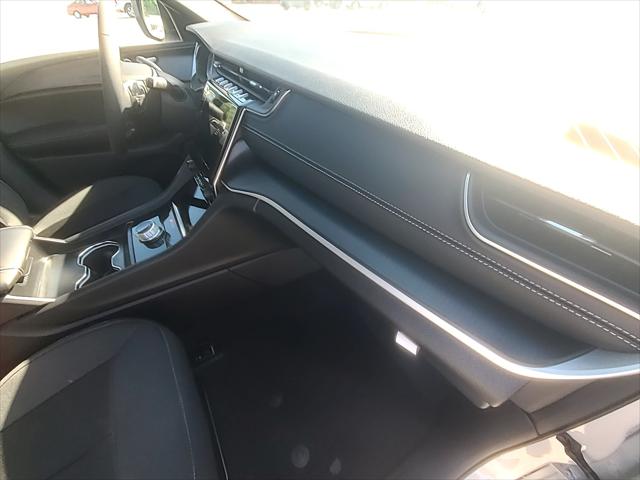 2026 Jeep Grand Cherokee L Laredo 4x2