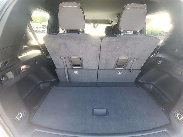 2026 Jeep Grand Cherokee L Laredo 4x2