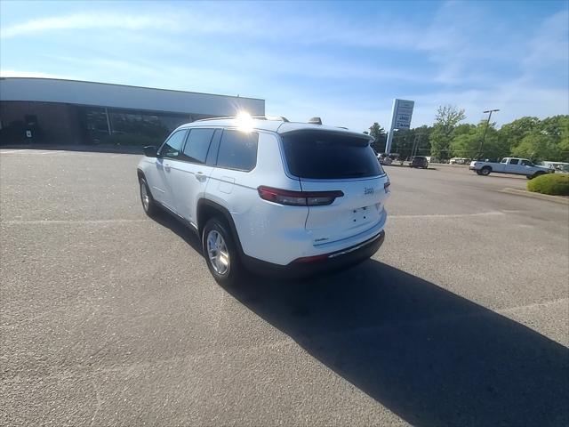 2026 Jeep Grand Cherokee L Laredo 4x2