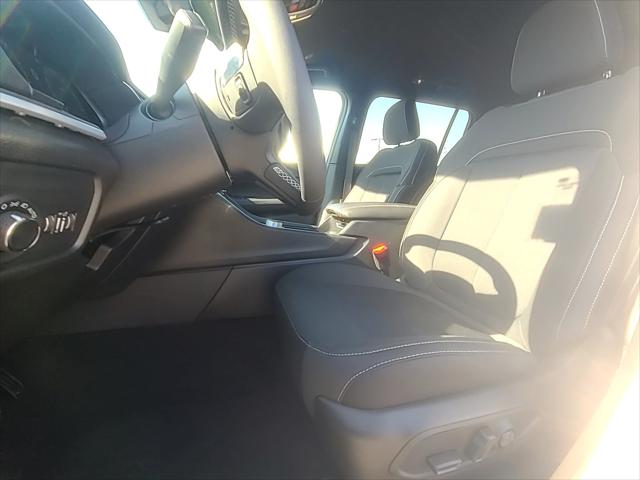 2026 Jeep Grand Cherokee L Laredo 4x2