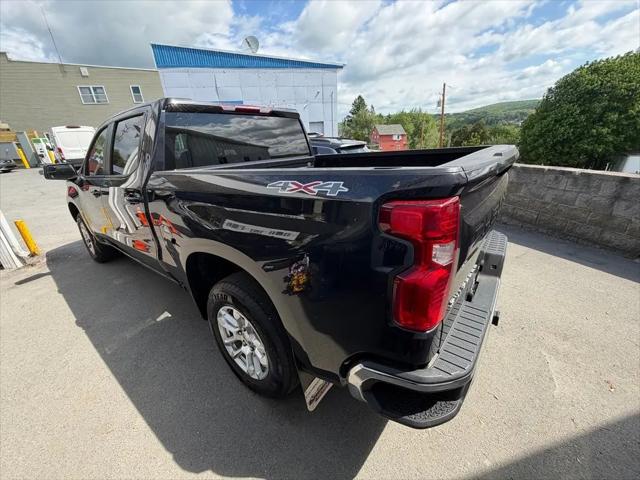 2023 Chevrolet Silverado 1500 4WD Crew Cab Short Bed LT with 2FL
