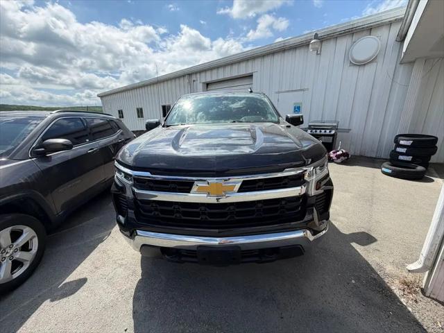2023 Chevrolet Silverado 1500 4WD Crew Cab Short Bed LT with 2FL