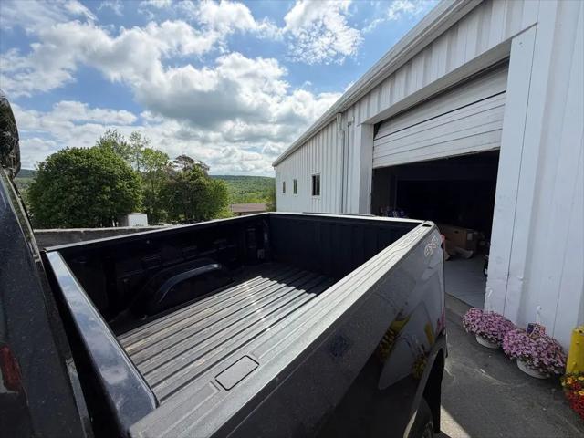 2023 Chevrolet Silverado 1500 4WD Crew Cab Short Bed LT with 2FL