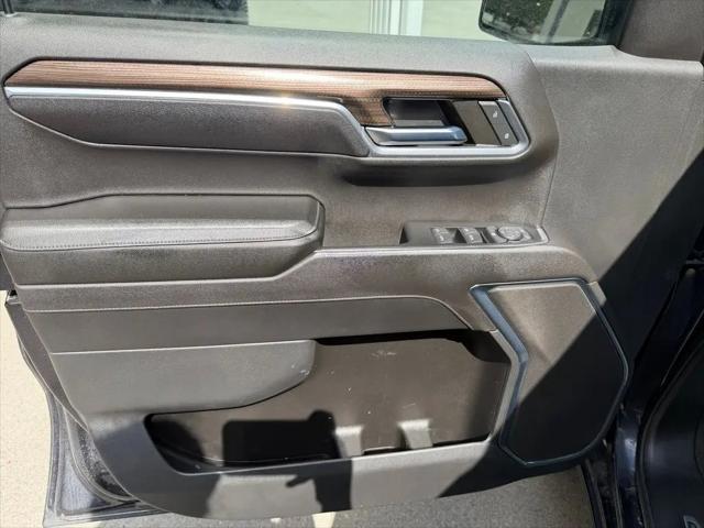 2023 Chevrolet Silverado 1500 4WD Crew Cab Short Bed LT with 2FL