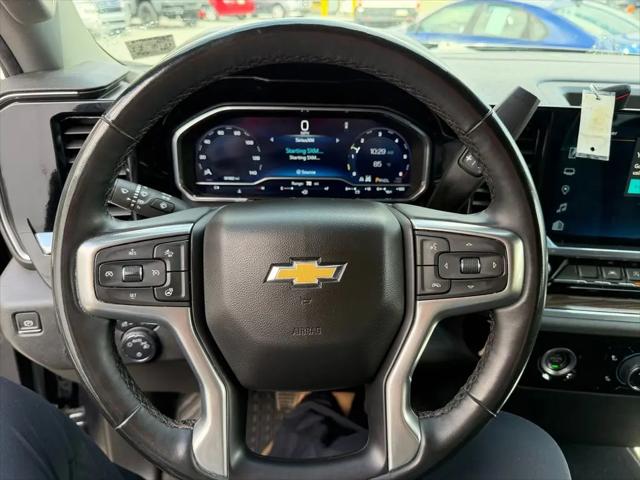 2023 Chevrolet Silverado 1500 4WD Crew Cab Short Bed LT with 2FL