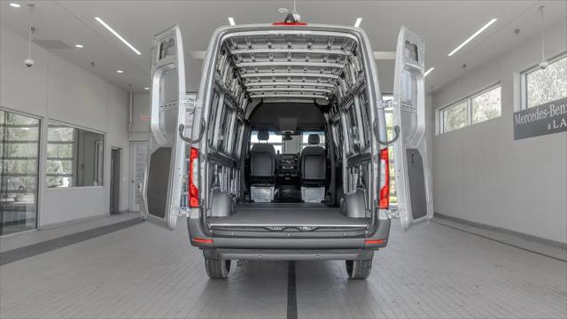2025 Mercedes-Benz Sprinter 2500 High Roof 4-Cyl Diesel HO
