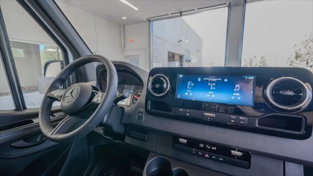 2025 Mercedes-Benz Sprinter 2500 High Roof 4-Cyl Diesel HO