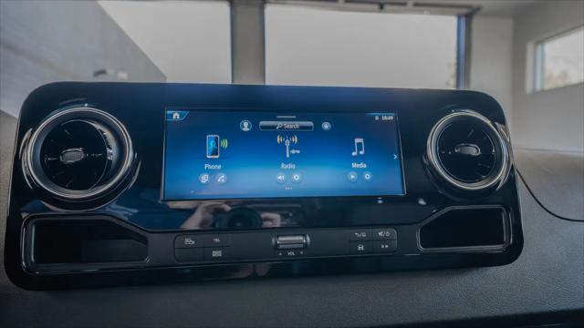 2025 Mercedes-Benz Sprinter 2500 High Roof 4-Cyl Diesel HO