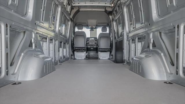 2025 Mercedes-Benz Sprinter 2500 High Roof 4-Cyl Diesel HO