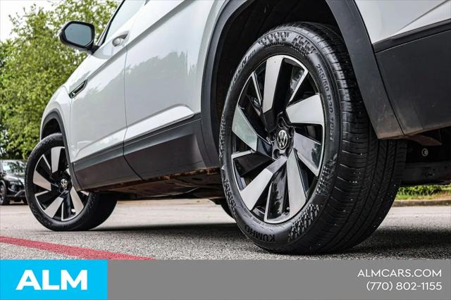 2024 Volkswagen Atlas Cross Sport 2.0T SE w/Technology