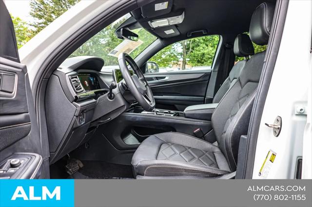 2024 Volkswagen Atlas Cross Sport 2.0T SE w/Technology
