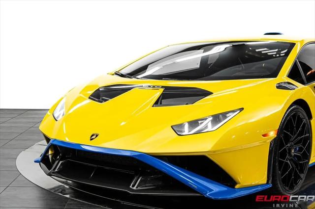 2022 Lamborghini Huracan Coupe