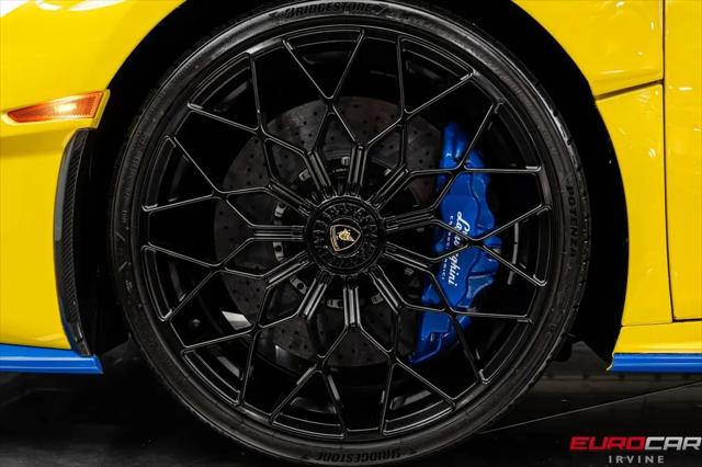 2022 Lamborghini Huracan Coupe