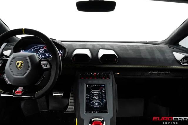2022 Lamborghini Huracan Coupe