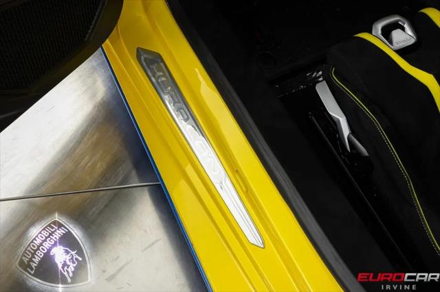 2022 Lamborghini Huracan Coupe