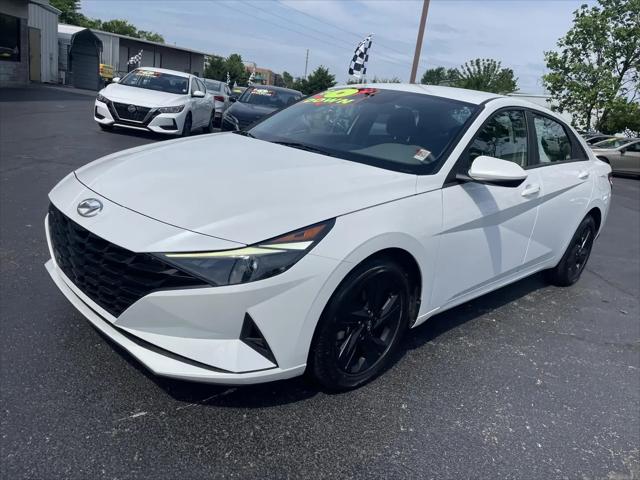 2022 Hyundai Elantra SEL