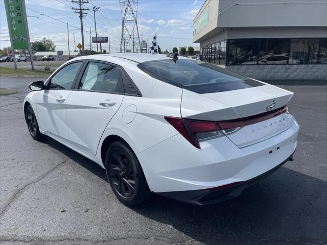 2022 Hyundai Elantra SEL