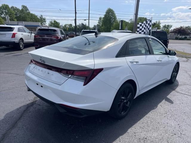 2022 Hyundai Elantra SEL
