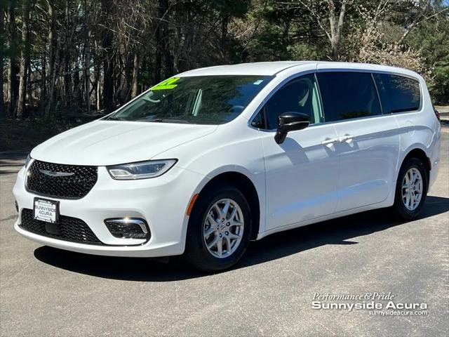 2024 Chrysler Pacifica Touring L for sale in Nashua, NH