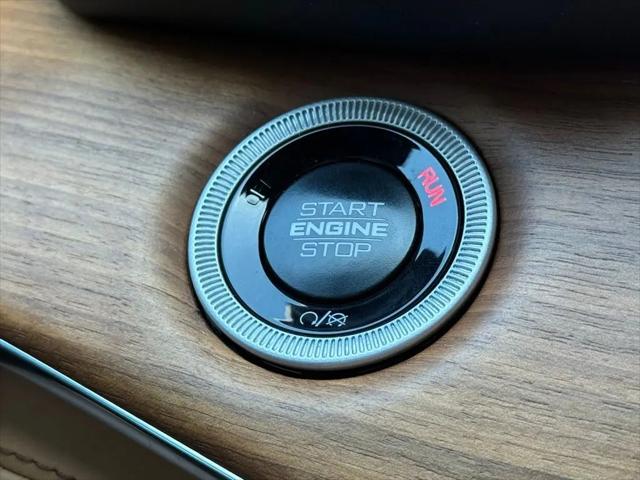 2025 Jeep Grand Cherokee L Summit Reserve 4x4