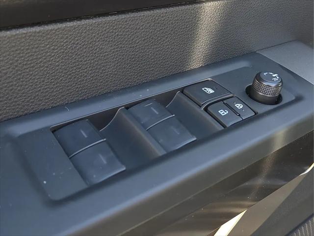 2026 Toyota Tundra SR5 CrewMax 5.5' Bed